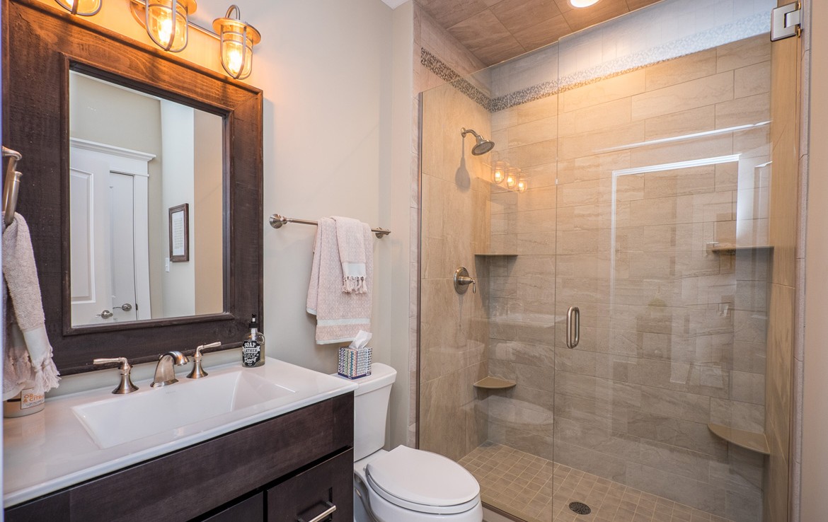 cambridge luxury home bathroom – Infinity Custom Homes