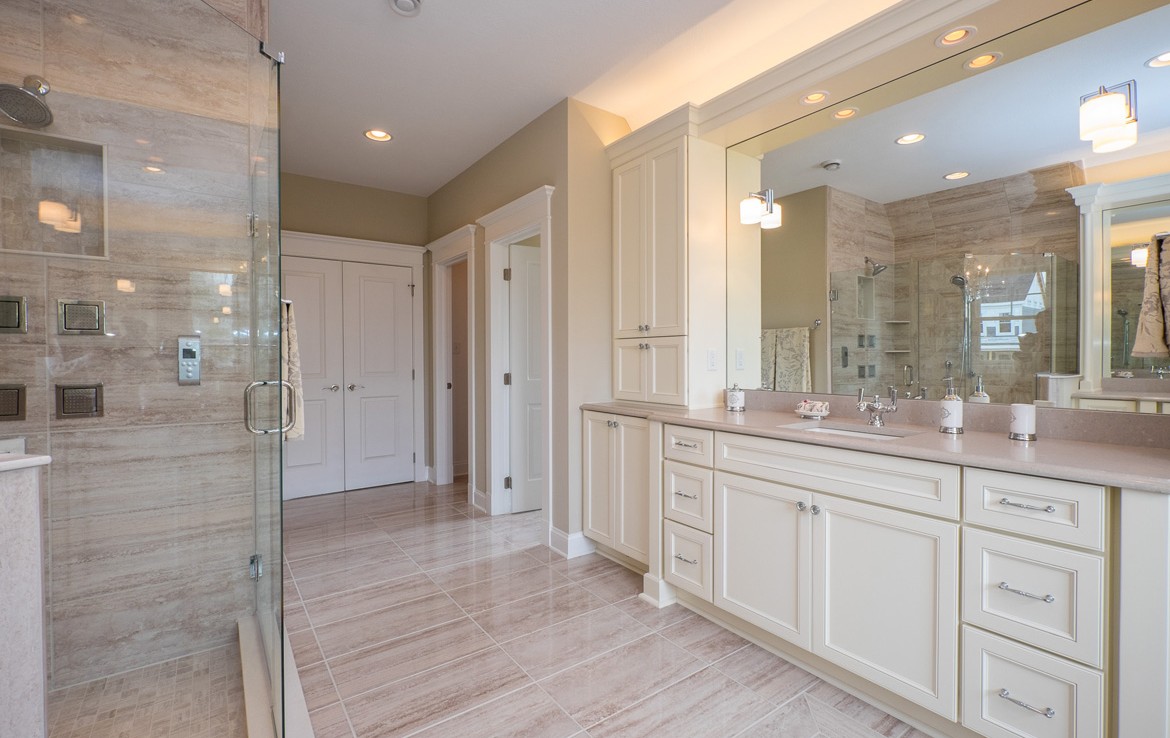 cambridge luxury home spa bathroom – Infinity Custom Homes